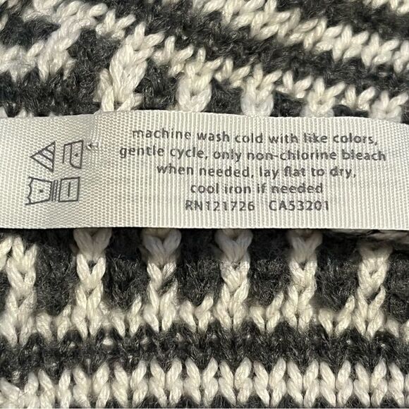 Aeropostale Cardigan Sweater Small Gray and white open front - Picture 9 of 9